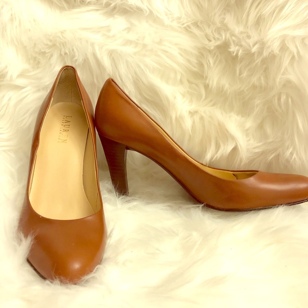 Lauren by RL round toe pumps Sz 9